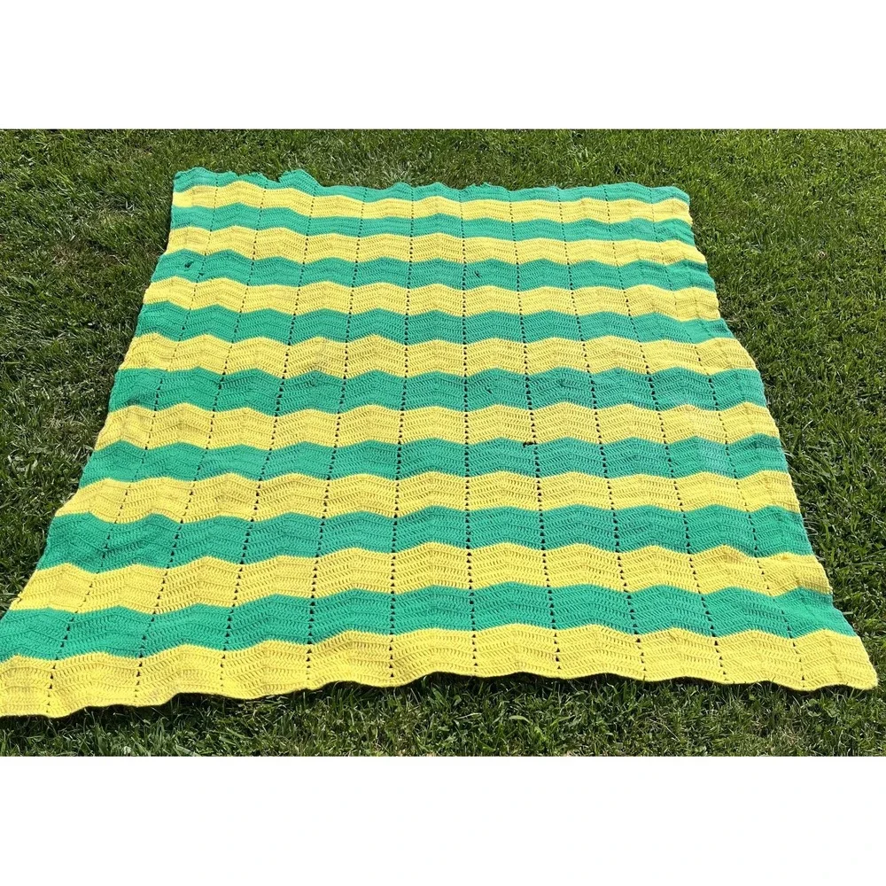 Vintage Handmade Crochet Zig Zag Afghan Blanket Throw Lap Blanket 1970s Retro De
